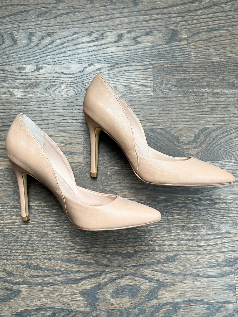 Charles David Nude Tan Leather Pointed Toe Pumps Heels Size 7.5 - Picture 4 of 5